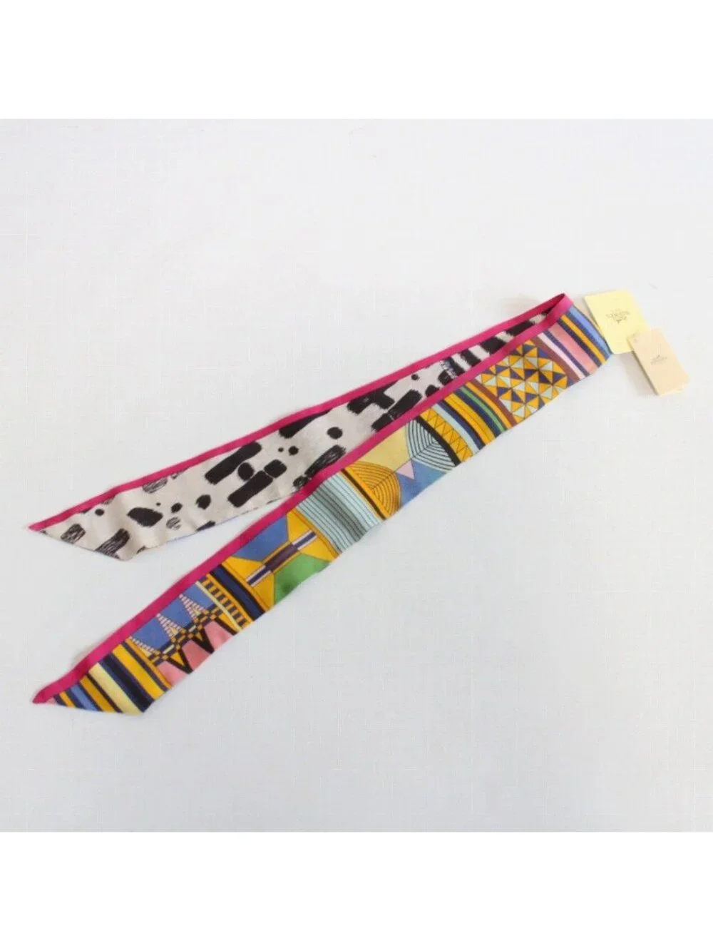 Hermes Twilly Wild and Camouflage Silk 100% Pink Pawn